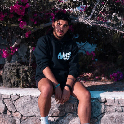 Sarino  zoekt een Kamer / Studio in Utrecht