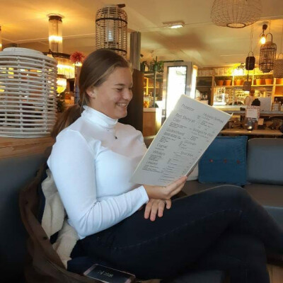 Tess zoekt een Huurwoning / Kamer / Studio / Appartement / Woonboot in Utrecht