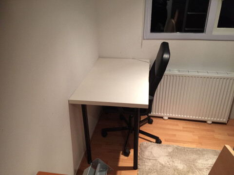 Bureau met stoel